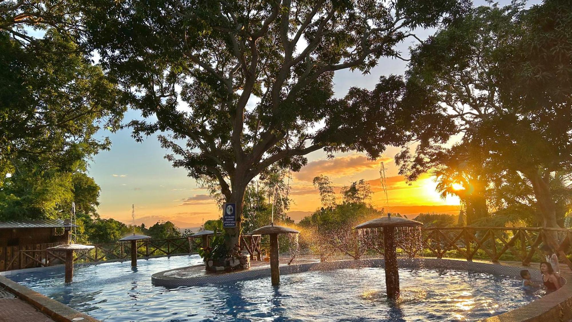 Santiago Private Resort Pililla Kültér fotó
